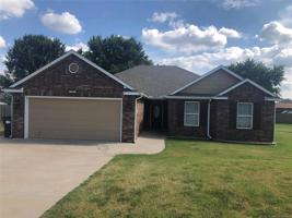 119 Redbud Street