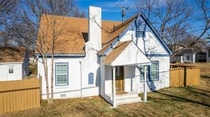 15 6th Avenue NW