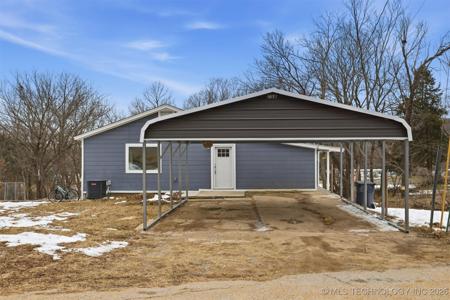 758 N Walnut Creek Drive