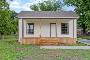 109 N Orphan Street