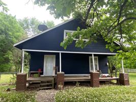 323 W Maple Street N