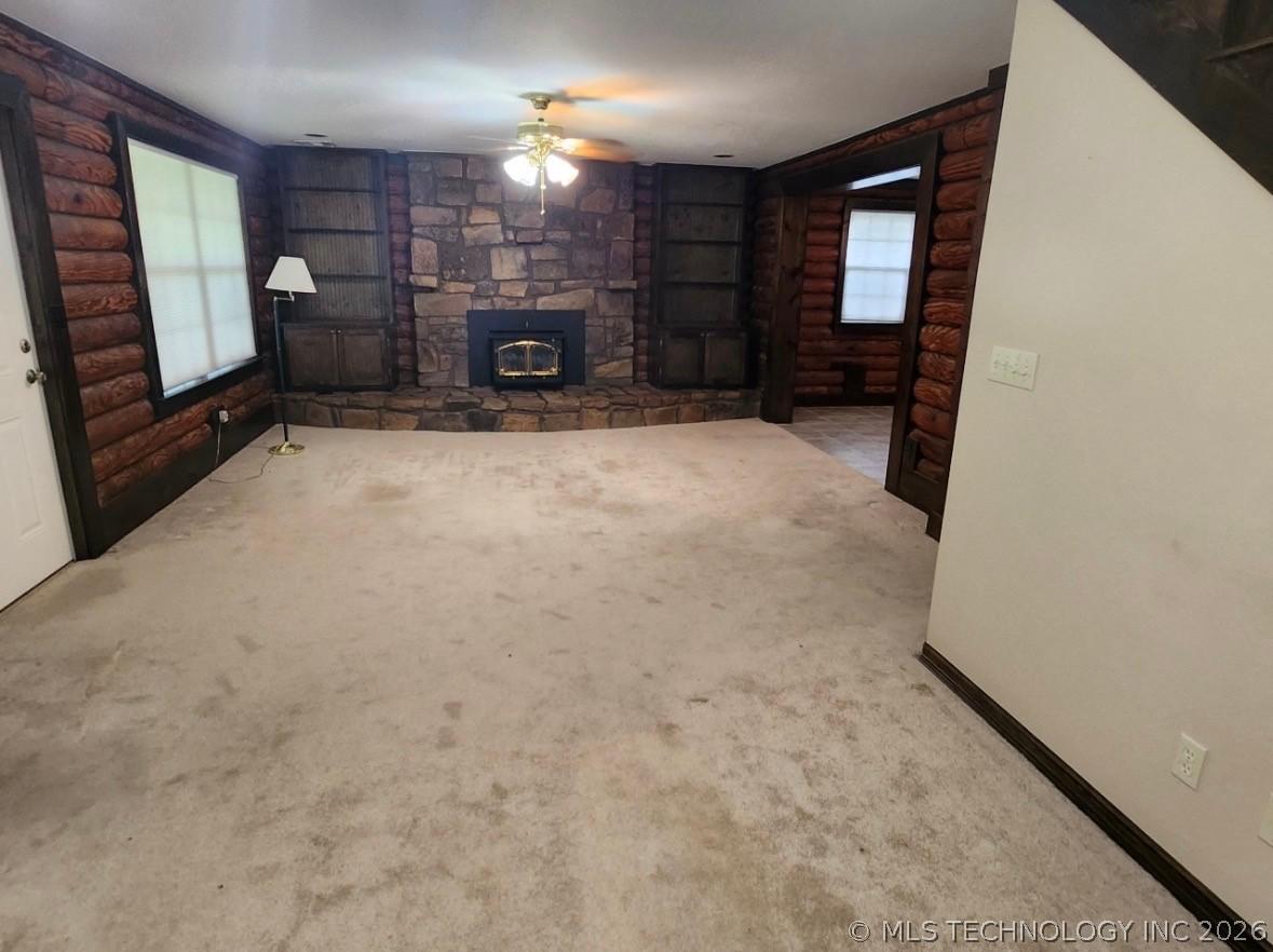 Image 3: Downstairs Livingroom