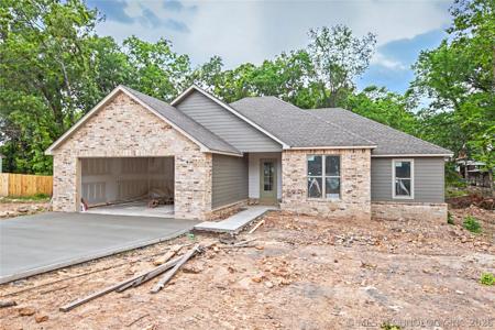 18855 W Hunters Court
