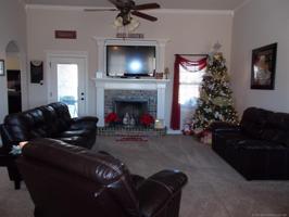 3823 Oakwood Drive