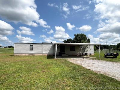3913 W Country Road