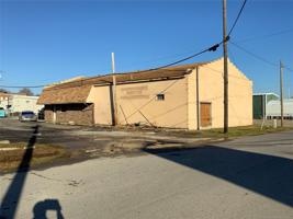 201 W Gentry Street