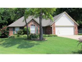 2708 Parkwood Court