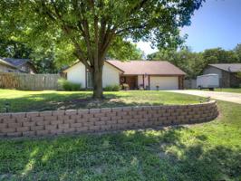 2409 W Driftwood Drive