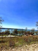 Shoreline Drive