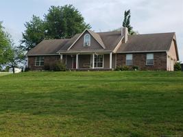 13804 E Crestview Drive