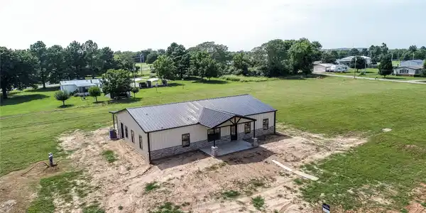 64 Reagan Drive