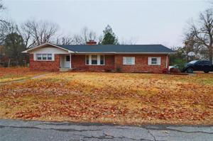 1400 Willow Road