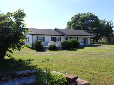 300 W Weldon Avenue
