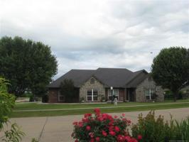 1208 S Mockingbird Court