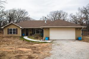 1654 Dickson Road