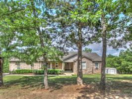1727 E Angel Lane
