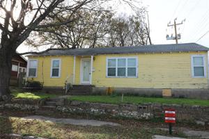 810 W 10th Street