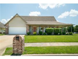 2503 SW Wolf Run Drive