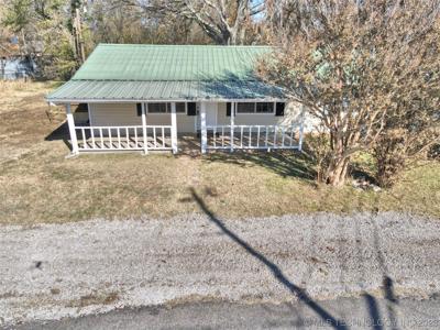 31253 E 682 Terrace