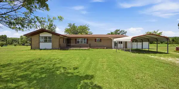 1069 N Coal Creek Road