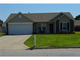 2106 Greenbriar Circle
