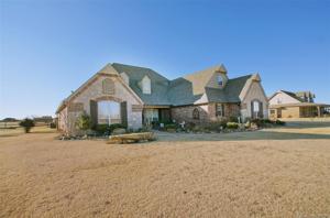 3426 E 184th Street North N
