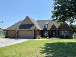 275 N Woodchuck Lane