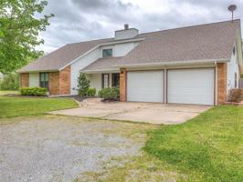 308 Cottonwood Road N