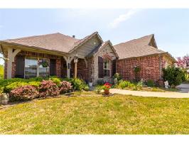 530 Blue Bird Lane