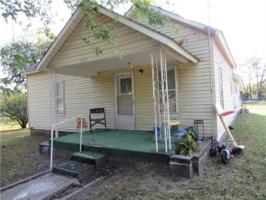 115 N Locust Street