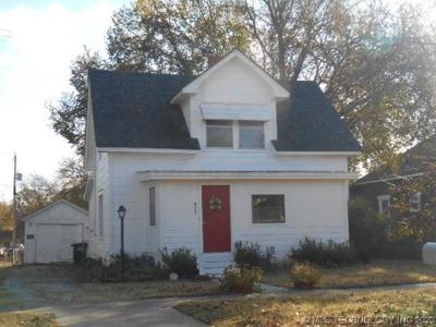 824 Wyandotte Avenue