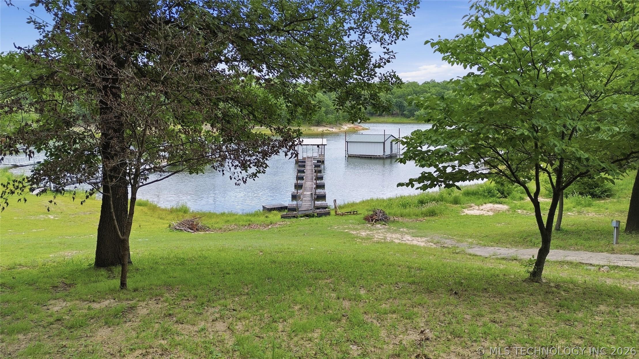 Image 3: Easy to access the boat dock
