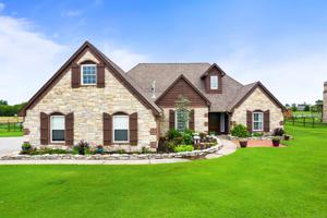 3323 E 184th Street North