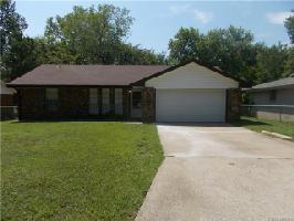 909 S Choctaw Place