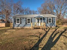 104 N Cheatham Street