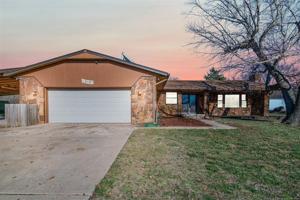 819 N Lonepine Drive