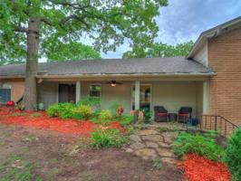 924 N Coral Reef Road