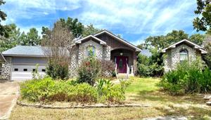 2525 W Hillcrest Drive