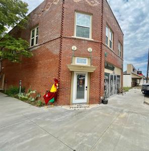 123 W Ferry Street