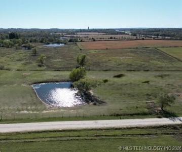 8 E 1100 Road