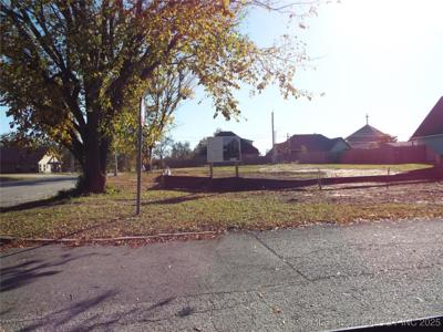 001 4th Street