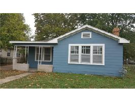 419 E Will Rogers Boulevard