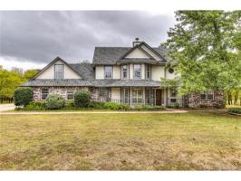 5301 Country Circle