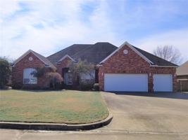 6 River Oaks Street