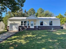 903 E Forest Drive