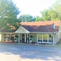 405 NE 1st Street