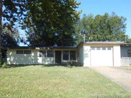 121 Mulberry Lane