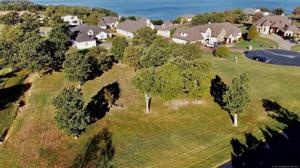 7 Lakeview Circle