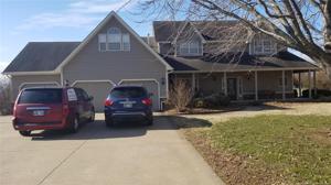 1805 Oakridge Drive NE