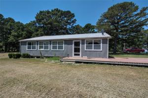 686 N Riviera Drive
